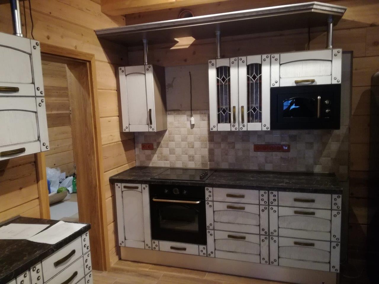 Kuchy�sk� linka z masivu