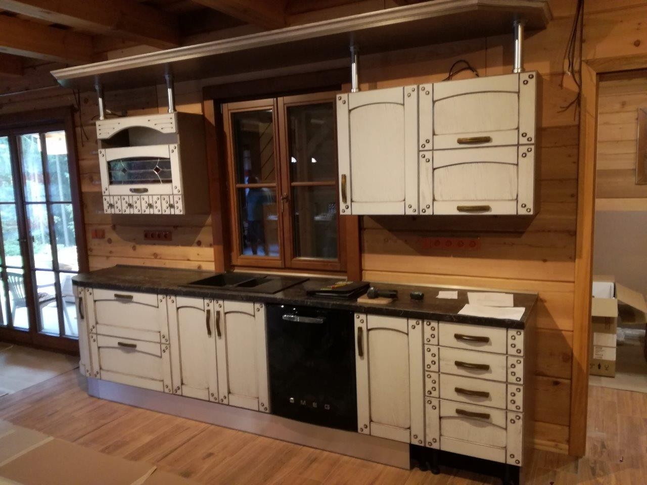 Kuchy�sk� linka z masivu